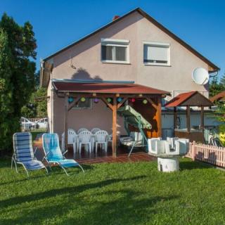 Gurdán Nyaraló, 3 szoba 5 férőhely