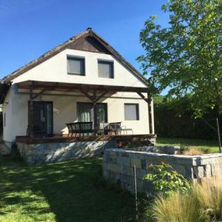 Kékesnarancs Vendégház, 3 szoba 6 férőhely