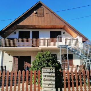 Vincent Apartman, 2 apartman 10 férőhely