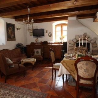 Lesence Major, 9 szoba 26 férőhely