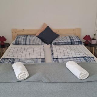 Abszolút Panzió, 11 szoba 30 férőhely