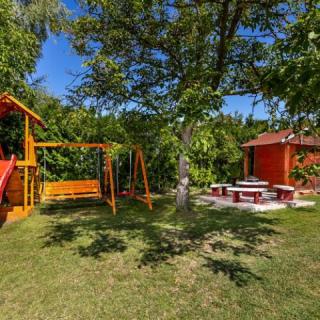 Csepeli Nyaraló, 3 szoba 6 férőhely