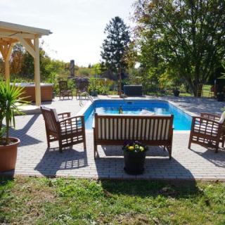 Zöldház Panzió, 21 szoba 78 férőhely