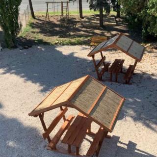 Kinizsi Udvar Apartmanok, 22 apartman 75 férőhely