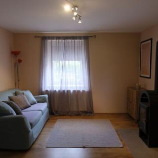 Kajári Apartmanház, 2 apartman 13 férőhely