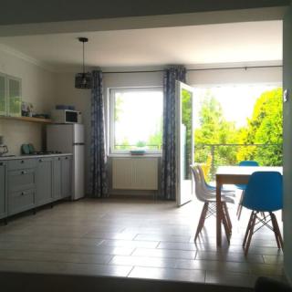 Azúr Apartman, 1 apartman 6 férőhely