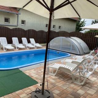 Villa Magnólia, 2 apartman 14 férőhely
