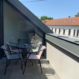 Four Seasons Downtown Apartment, 1 apartman 6 férőhely