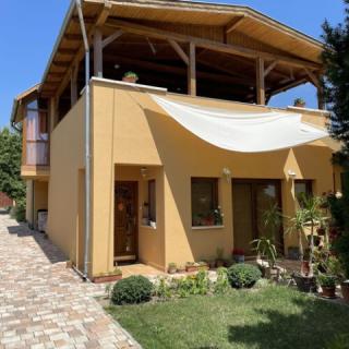 Jázmin-Szieszta Apartmanház, 2 apartman 14 férőhely