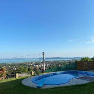 Panoráma Apartman, 3 apartman 12 férőhely