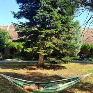 Garden Apartments, 4 apartman 16 férőhely