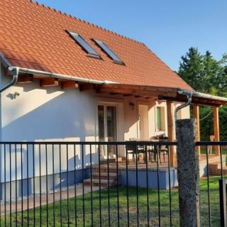 Andrea Nyaralóház, 3 szoba 10 férőhely