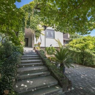 Árnyas Vendégház, 4 szoba 8 férőhely