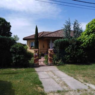 Adéliget Vendégház, 3 szoba 6 férőhely