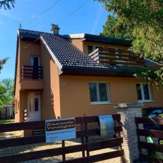 Emerencia Vendégház, 5 szoba 10 férőhely