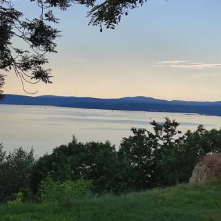 Party Apartmanház, 10 apartman 23 férőhely