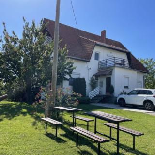 Csiszár Ház, 5 szoba 10 férőhely