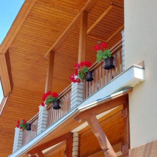 BÖ-ZSO Apartman, 2 apartman 8 férőhely