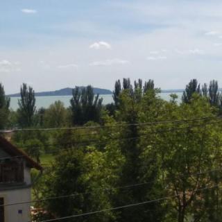 BalatUniversum Apartmanhouse, 2 apartman 10 férőhely