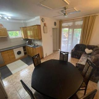 MaNoMi Vendégház, 3 szoba 6 férőhely