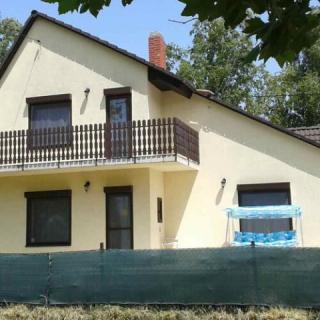 Hullám Nyaraló, 3 szoba 10 férőhely