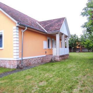 Beach Home Apartman, 1 apartman 9 férőhely