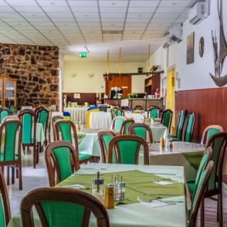 Holiday Home Apartman, 27 szoba 68 férőhely