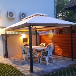 Balaton Legendája Apartman, 3 apartman 12 férőhely