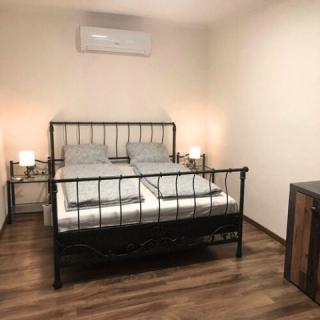 Glóriaszabadi Apartmanház, 1 apartman 14 férőhely