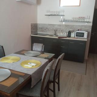 Hédi Apartmanház, 3 apartman 8 férőhely
