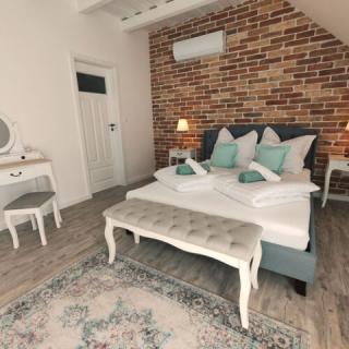 Elisoria Superiors, 2 apartman 5 férőhely