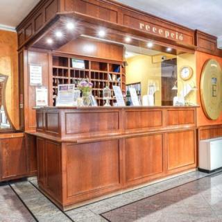 Hotel Erzsébet, 49 szoba 96 férőhely