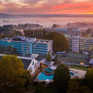 Hotel Carbona Thermal Spa, 260 szoba 520 férőhely