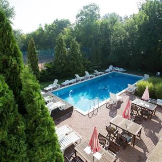 Főnix Hotel, 25 szoba 55 férőhely