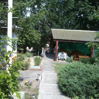 Borsatanya, 13 apartman 62 férőhely