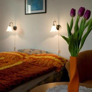 Flóra Villa, 7 apartman 18 férőhely