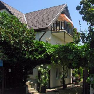 Horváth Apartmanház, 2 apartman 12 férőhely