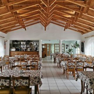 Cseri Kastély Szálloda, 35 szoba 80 férőhely