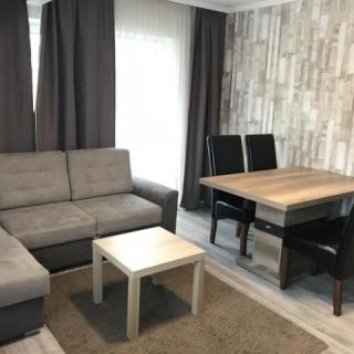 Relax Apartmanház, 5 apartman 14 férőhely