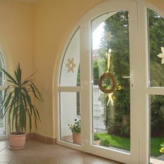 Sárga Apartmanház, 3 apartman 9 férőhely