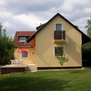 Haus Pelso Vendégház, 4 szoba 12 férőhely