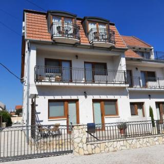 Família Apartmanház, 12 apartman 47 férőhely