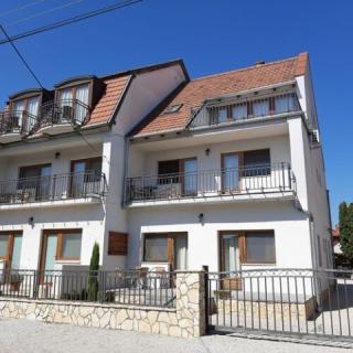 Família Apartmanház, 12 apartman 47 férőhely