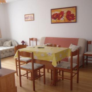 Lantos Apartmanház, 4 apartman 22 férőhely