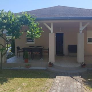 Pink Apartman, 1 apartman 6 férőhely