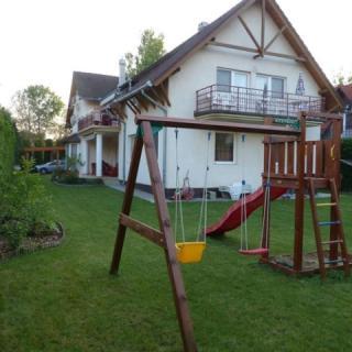 Scamard Apartmanház, 2 apartman 11 férőhely