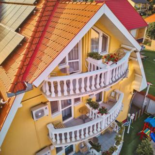 Tokajer Wellness Panzió, 32 szoba 89 férőhely