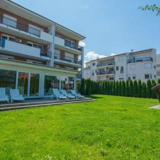 Royal Luxus Apartman, 2 apartman 10 férőhely