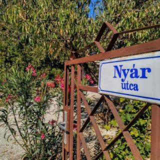 Apartman a Déliparton Flaszterhostel, 3 apartman 10 férőhely