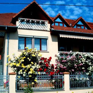 Pál Apartman, 3 apartman 6 férőhely